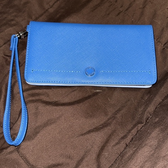 Steve Madden blue white and silver snap button long wallet with wrist strap NWOT - Picture 2 of 9